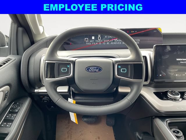 New 2025 Ford Expedition Active AWD/4WD image 12