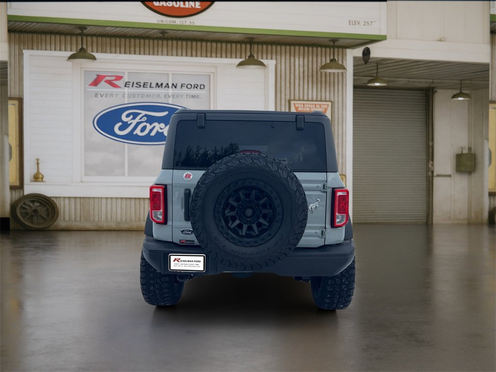 Used 2022 Ford Bronco Black Diamond image 5