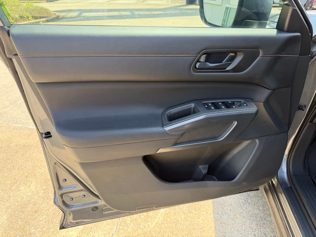 Used 2024 Nissan Pathfinder Rock Creek AWD/4WD image 13