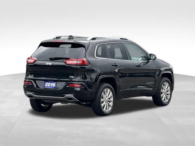 Used 2016 Jeep Cherokee Overland AWD/4WD image 4