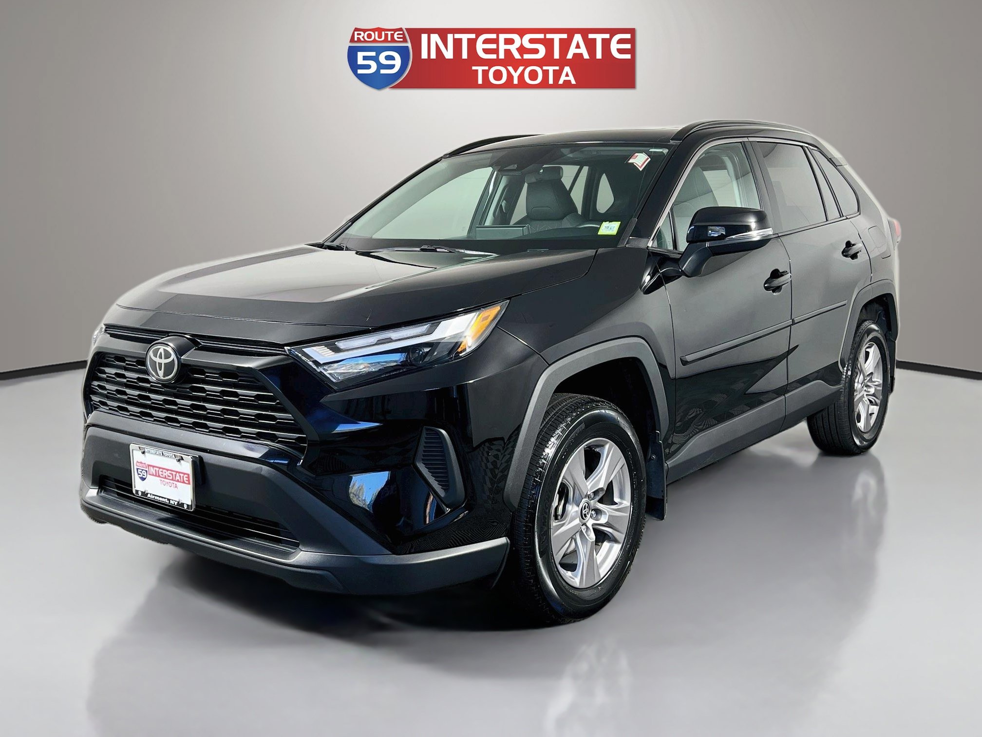 Certified 2025 Toyota RAV4 XLE w/ Convenience Package AWD/4WD image 3