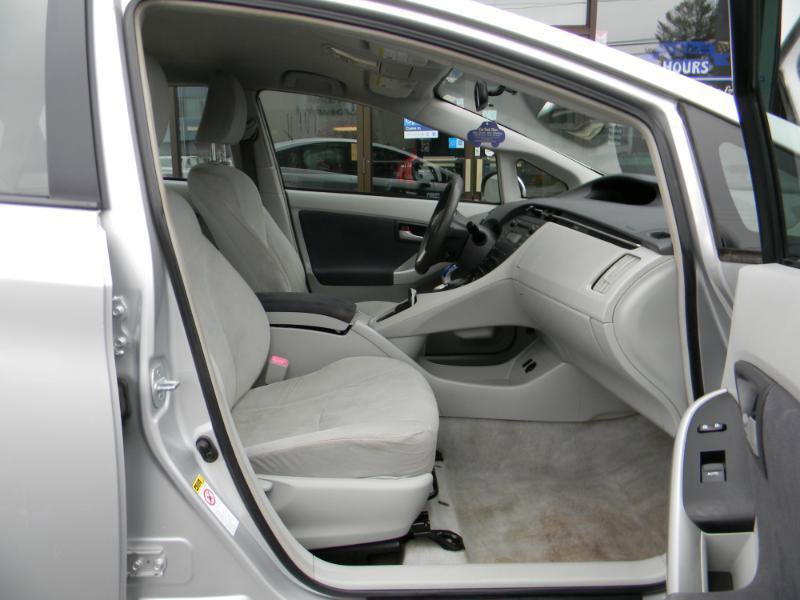 Used 2010 Toyota Prius Five FWD image 15