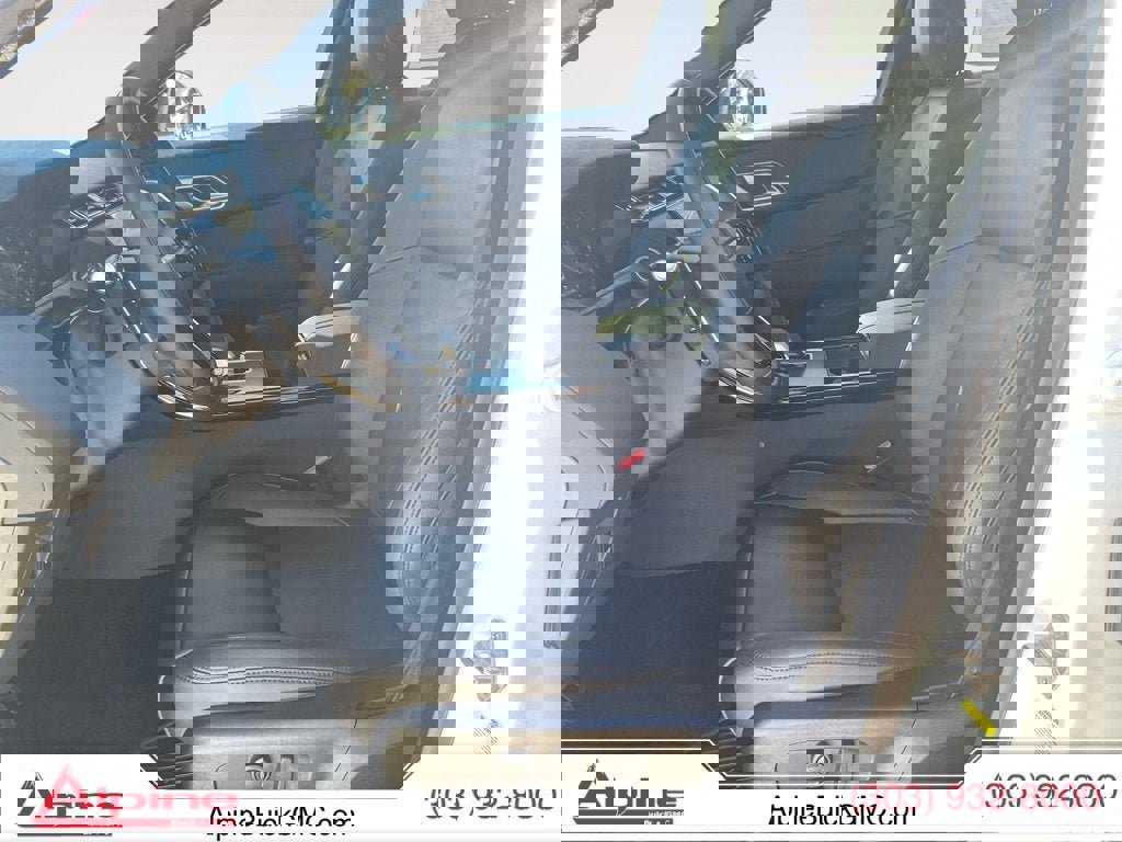 Used 2026 Land Rover Range Rover Velar S image 9