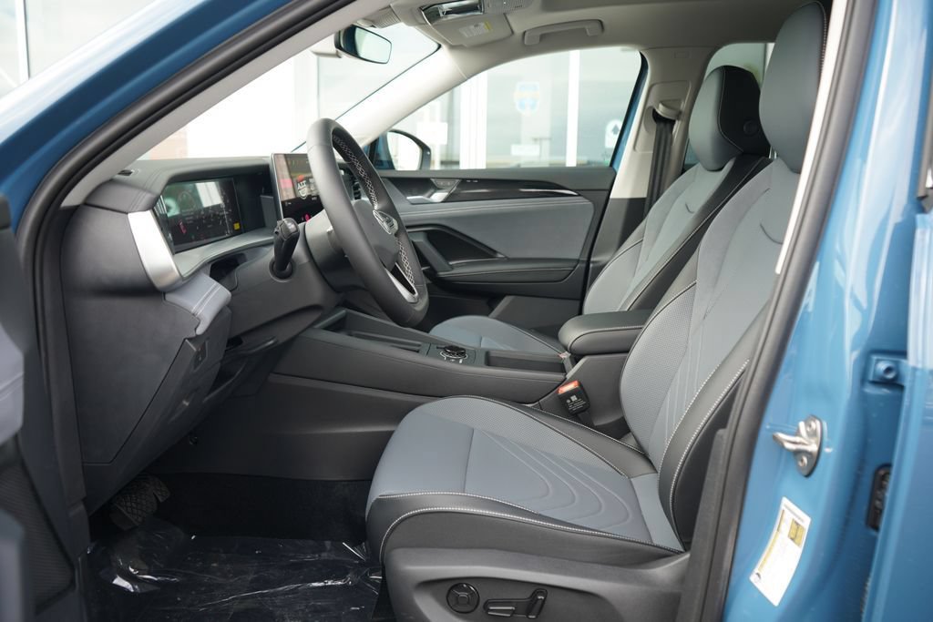 New 2026 Volkswagen Tiguan SE AWD/4WD image 6