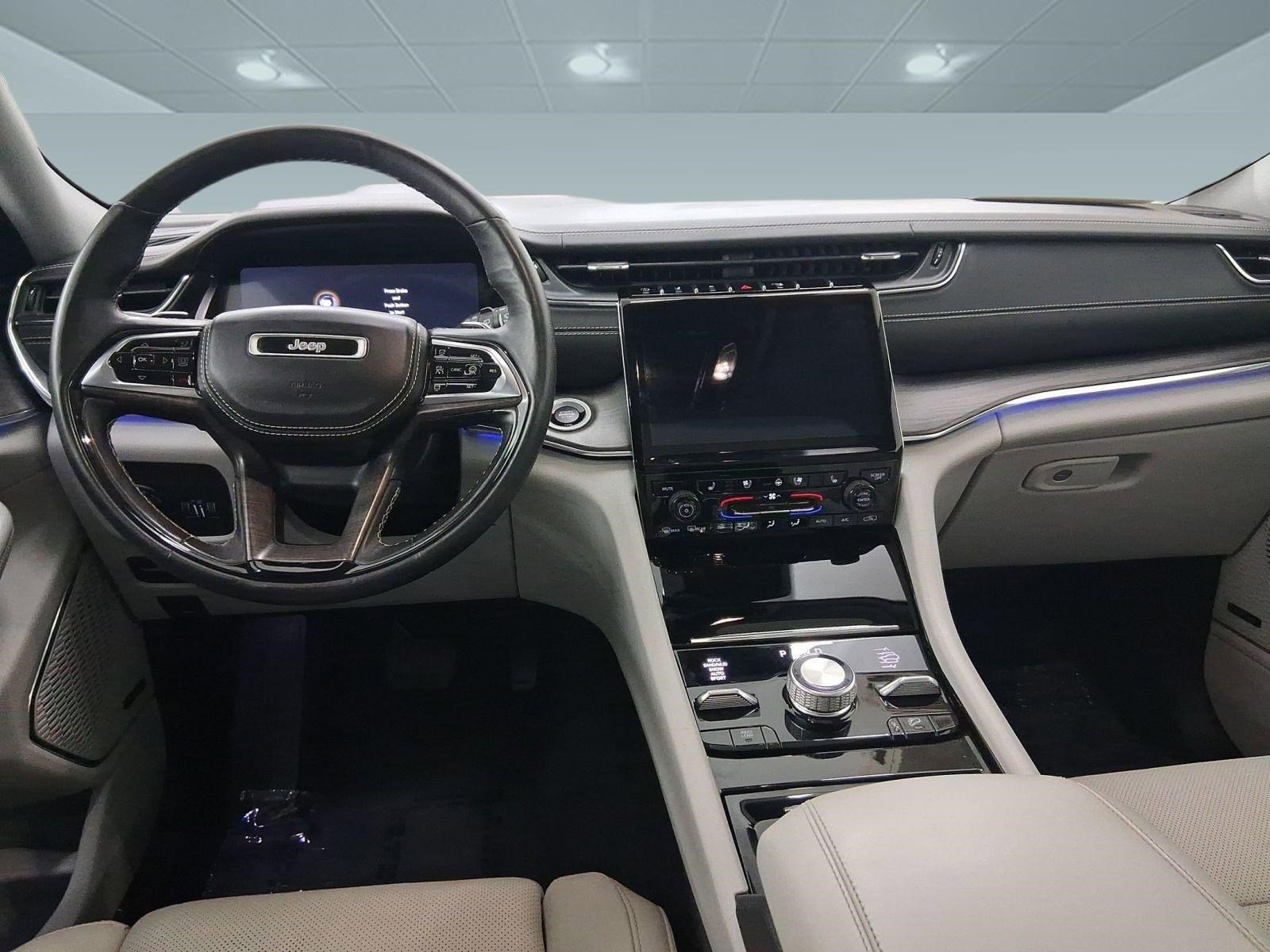 Used 2023 Jeep Grand Cherokee Overland w/ Adv Protech Group III image 4