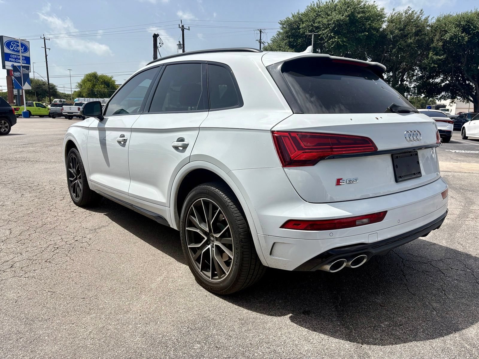 Used 2021 Audi SQ5 Premium Plus w/ Premium Plus Package AWD/4WD image 3