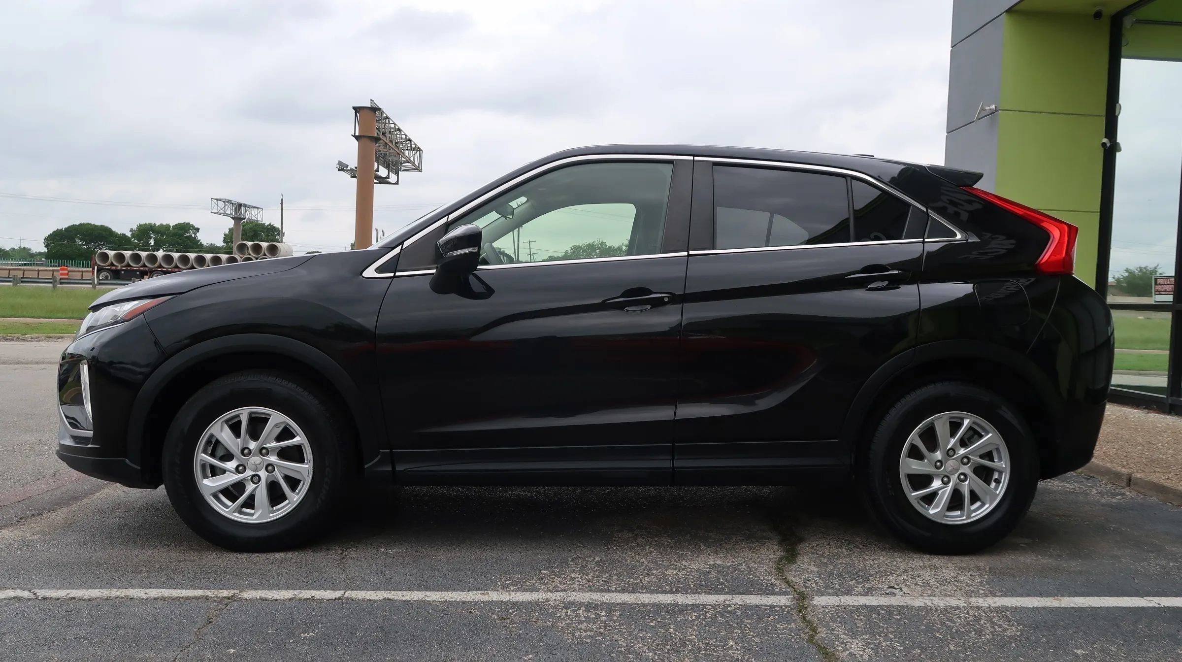 Used 2019 Mitsubishi Eclipse Cross ES image 7