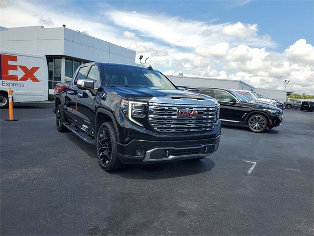 Used 2023 GMC Sierra 1500 Denali w/ Technology Package image 2