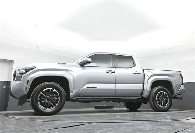Used 2025 Toyota Tacoma TRD Sport image 47