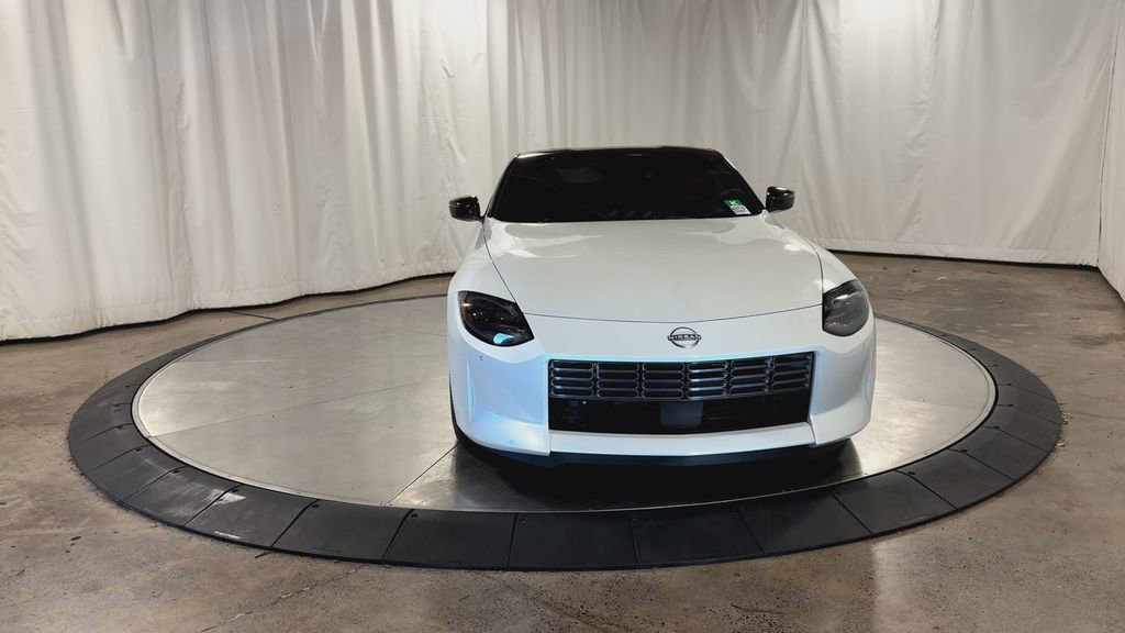 Used 2024 Nissan Z Performance w/ Floor Mat Package image 5