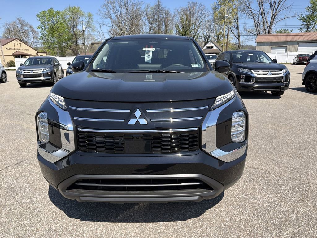 New 2026 Mitsubishi Outlander ES AWD/4WD image 11