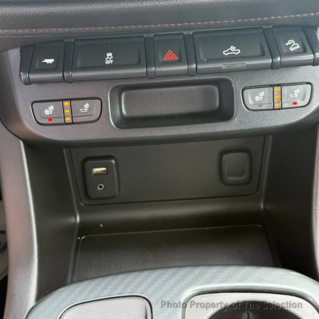 Used 2015 GMC Canyon SLE w/ All-Terrain Package AWD/4WD image 29