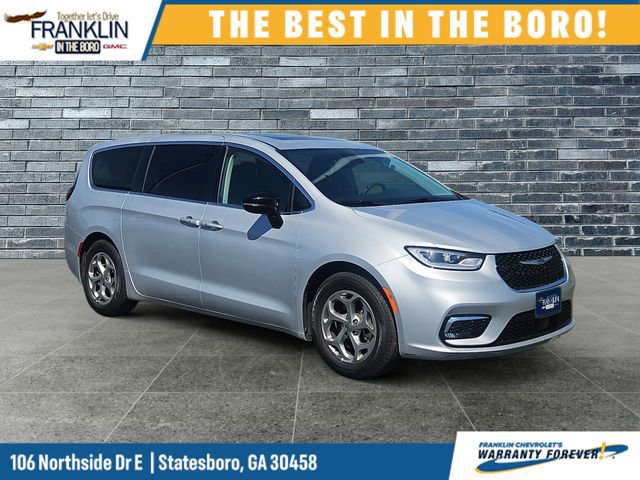 Used 2024 Chrysler Pacifica Limited image 7