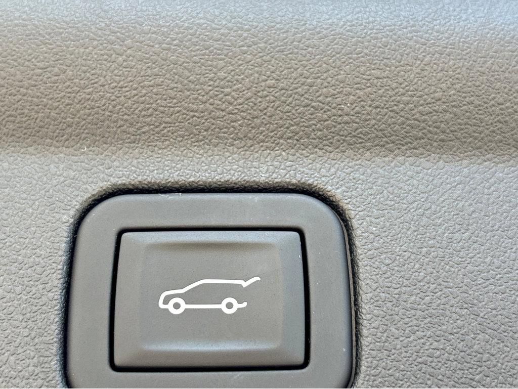 New 2025 Cadillac Escalade IQ Sport 1 w/ LPO, ONYX Package image 22