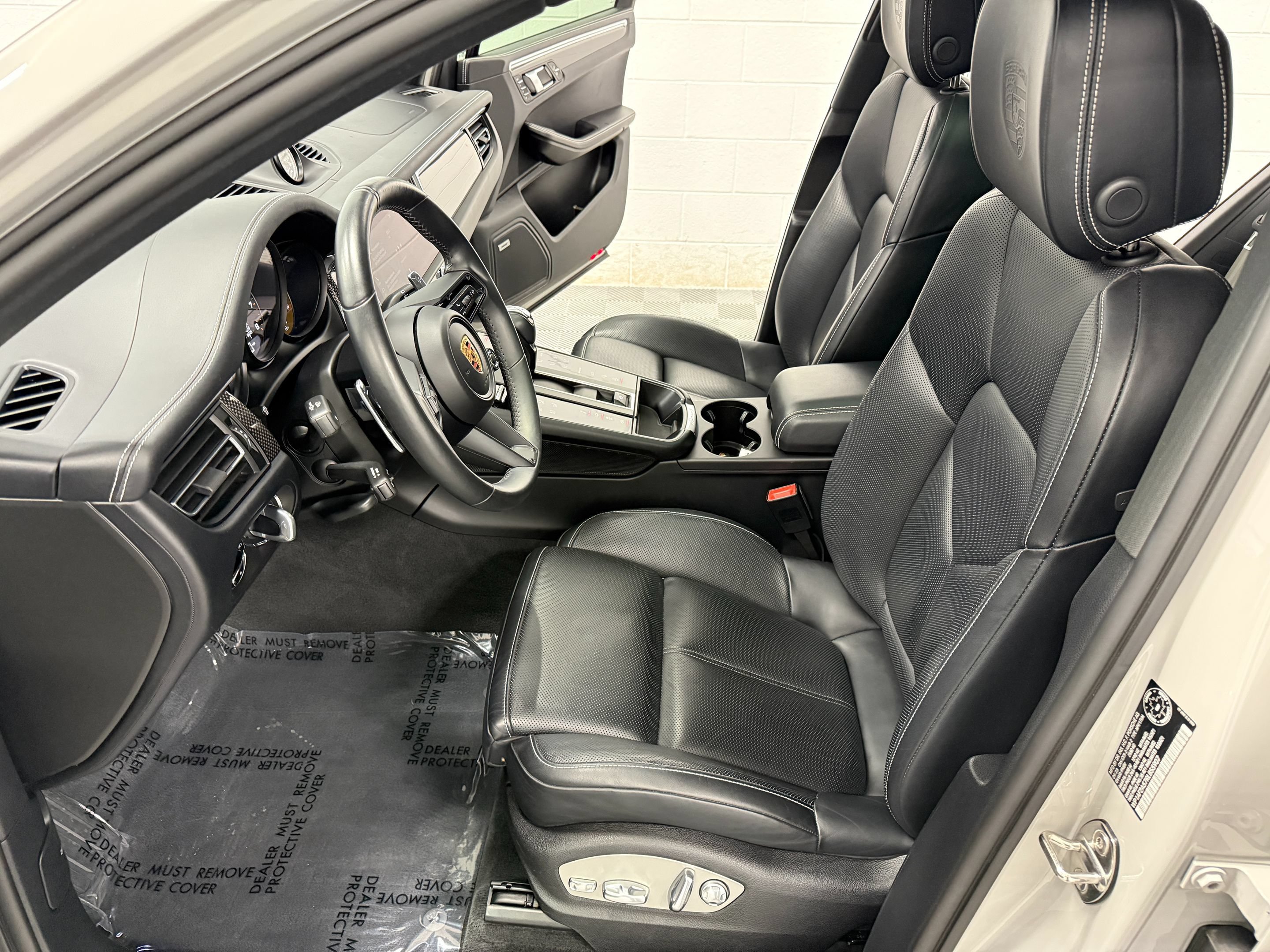 Used 2024 Porsche Macan GTS w/ Premium Plus Package AWD/4WD image 13