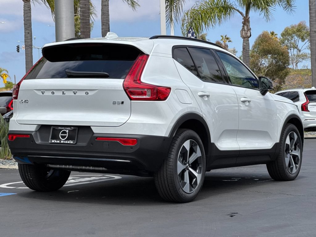 New 2026 Volvo XC40 B5 Plus w/ Protection Package Premier AWD/4WD image 5