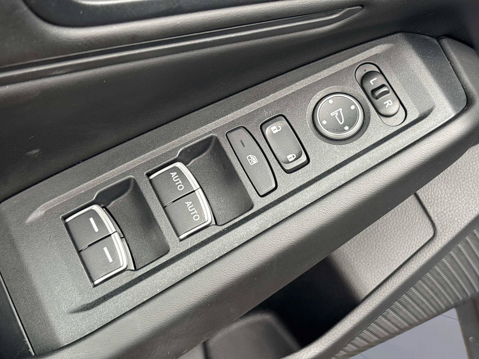 Used 2023 Honda Accord EX image 17