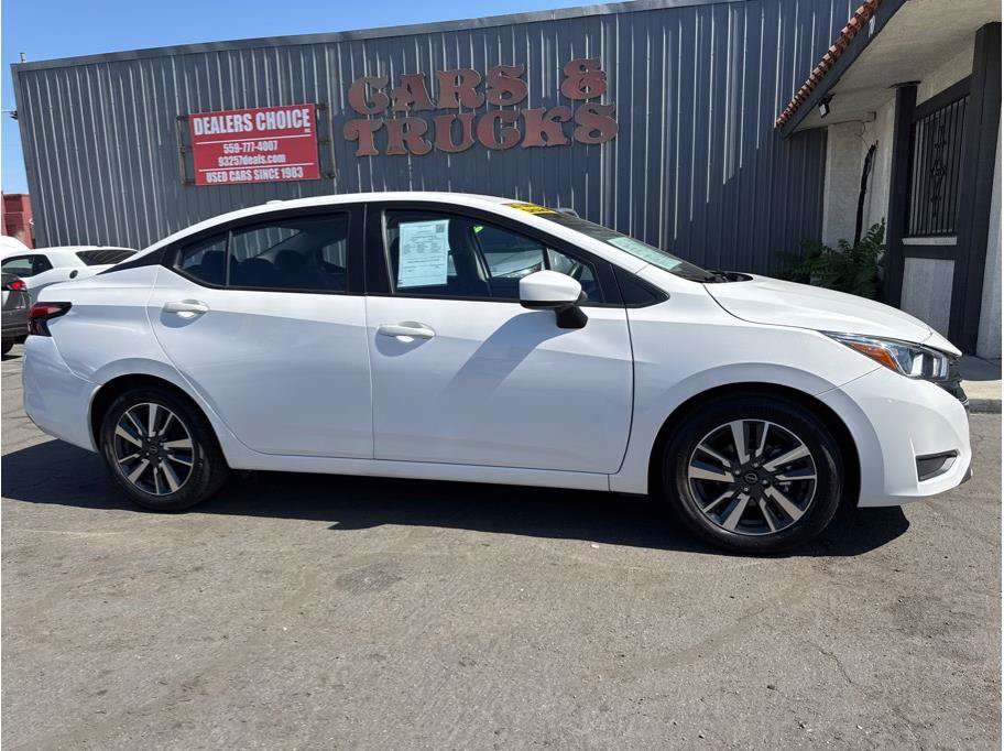 Used 2023 Nissan Versa SV FWD image 1