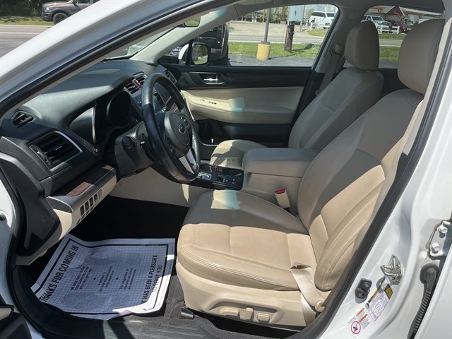 Used 2017 Subaru Outback 3.6R Limited AWD/4WD image 19