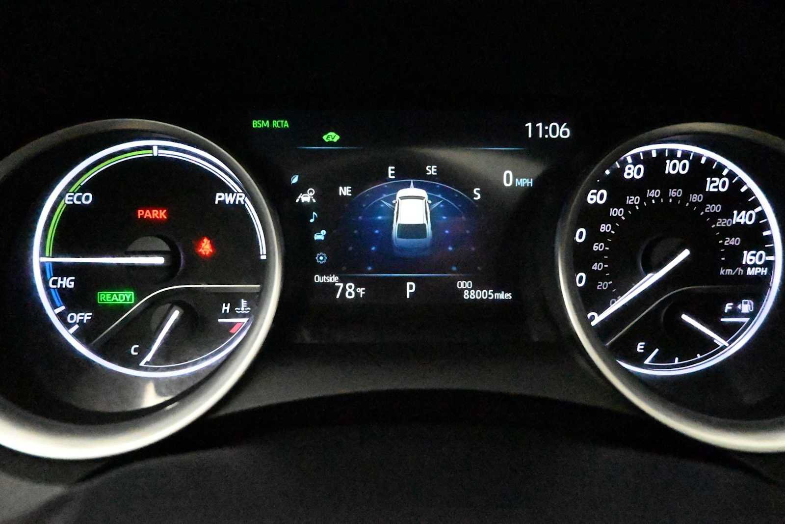 Used 2024 Toyota Camry XLE w/ Navigation Package FWD image 11