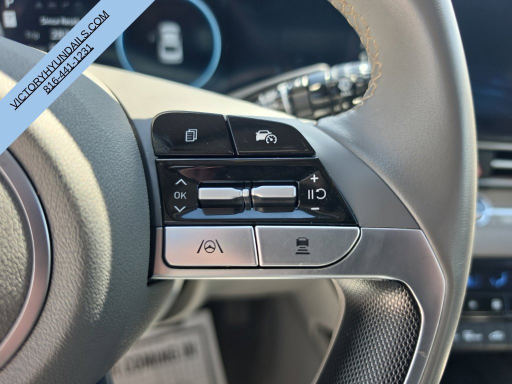 Used 2025 Hyundai Elantra SEL FWD image 20