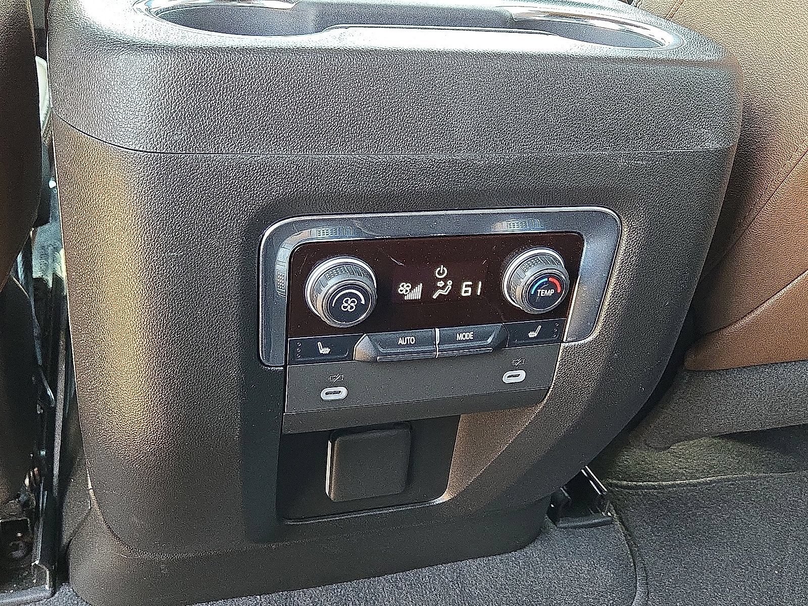 Used 2023 Chevrolet Tahoe High Country AWD/4WD image 18