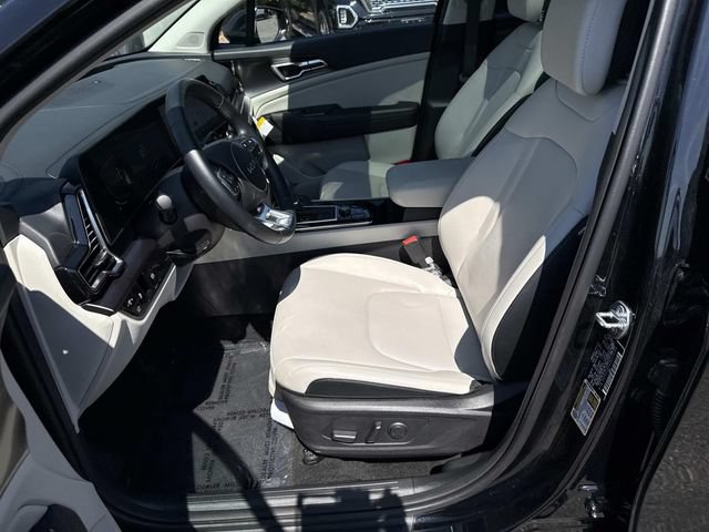 Used 2025 Kia Sportage EX w/ Premium Package FWD image 14