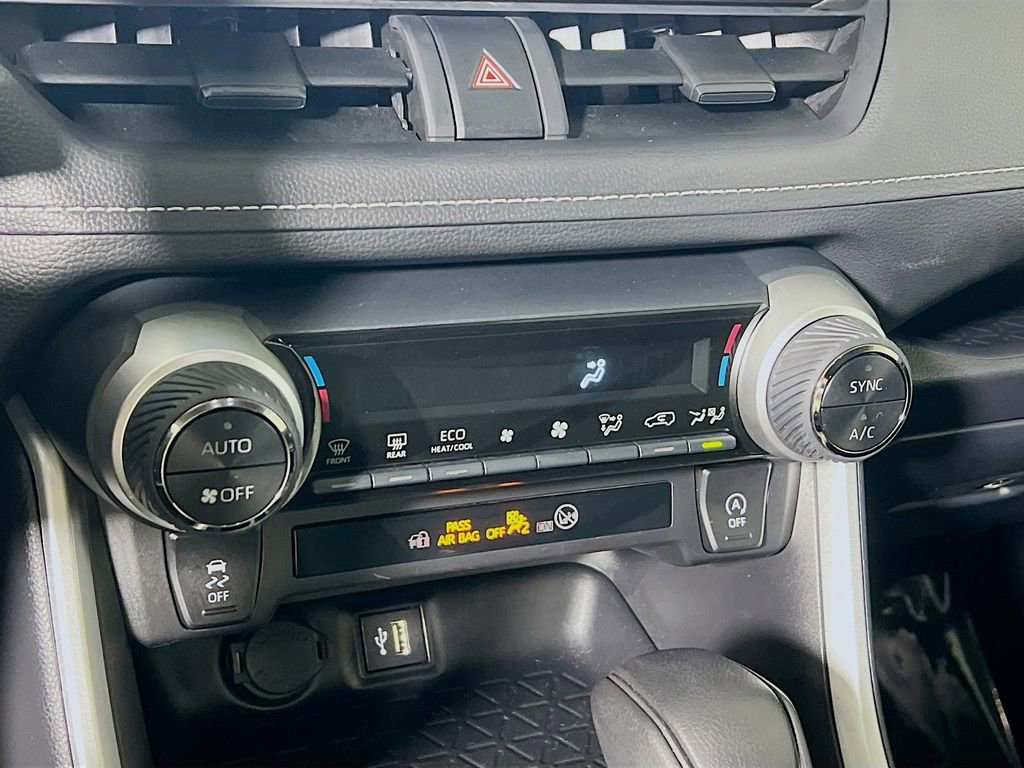 Certified 2025 Toyota RAV4 XLE AWD/4WD image 15