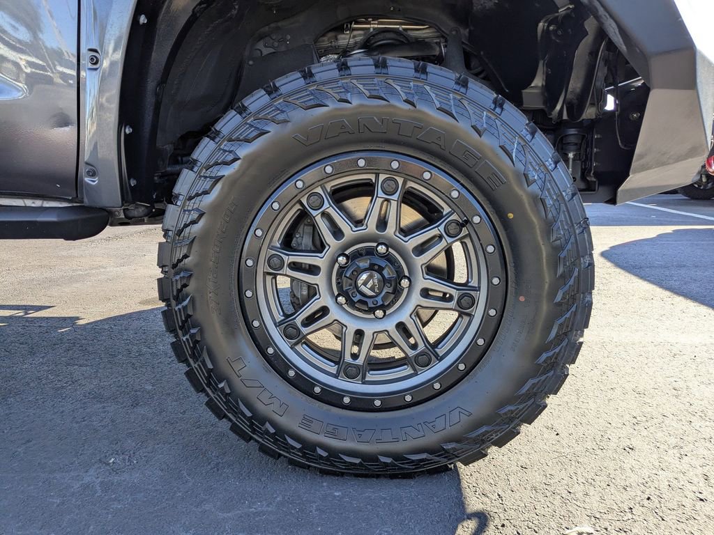 Used 2017 Toyota Tundra SR5 image 11