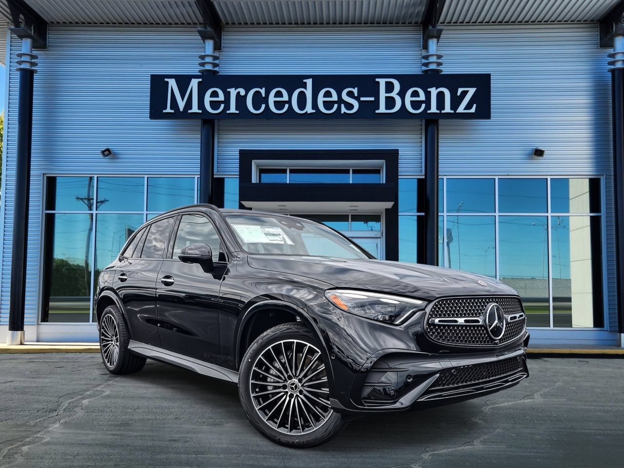 New 2026 Mercedes-Benz GLC 300 4MATIC image 1