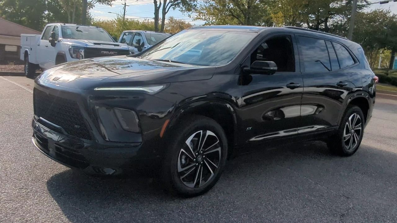 Used 2025 Buick Enclave Sport Touring w/ Super Cruise Package image 4