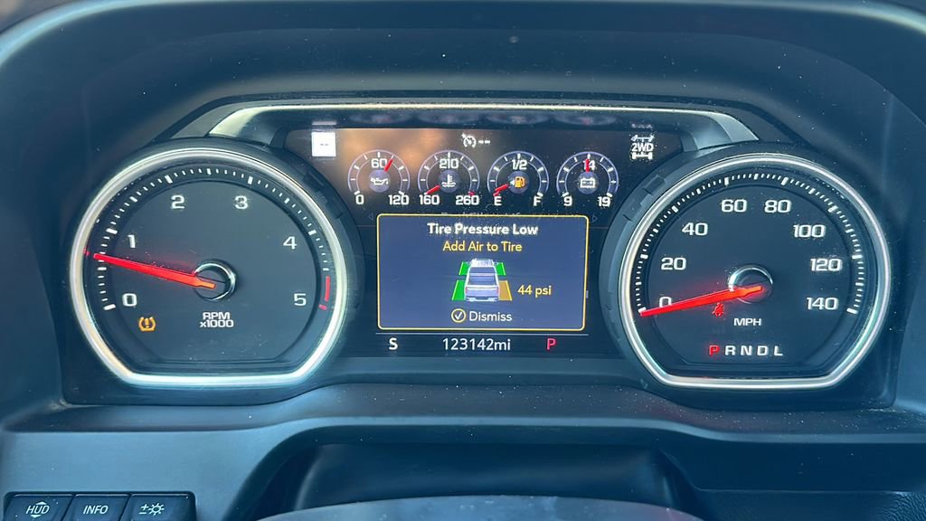 Used 2022 Chevrolet Silverado 2500 LTZ w/ LTZ Premium Package image 24