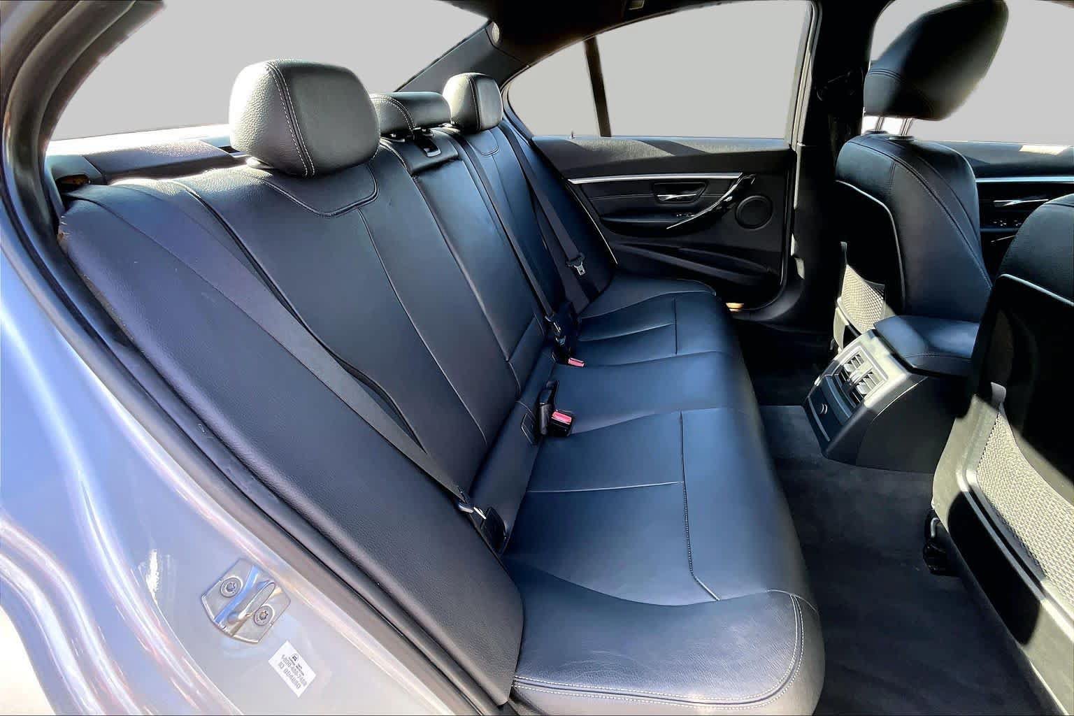 Used 2016 BMW 328i Sedan RWD image 19