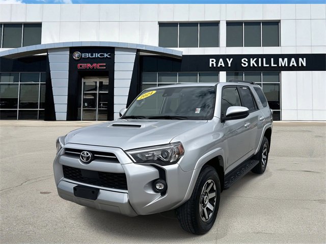 Used 2024 Toyota 4Runner TRD Off-Road image 2