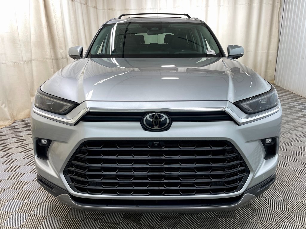 Used 2024 Toyota Grand Highlander XLE image 21