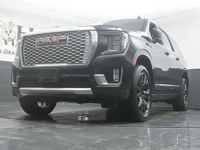 Used 2023 GMC Yukon XL Denali w/ Denali Reserve Package AWD/4WD image 4