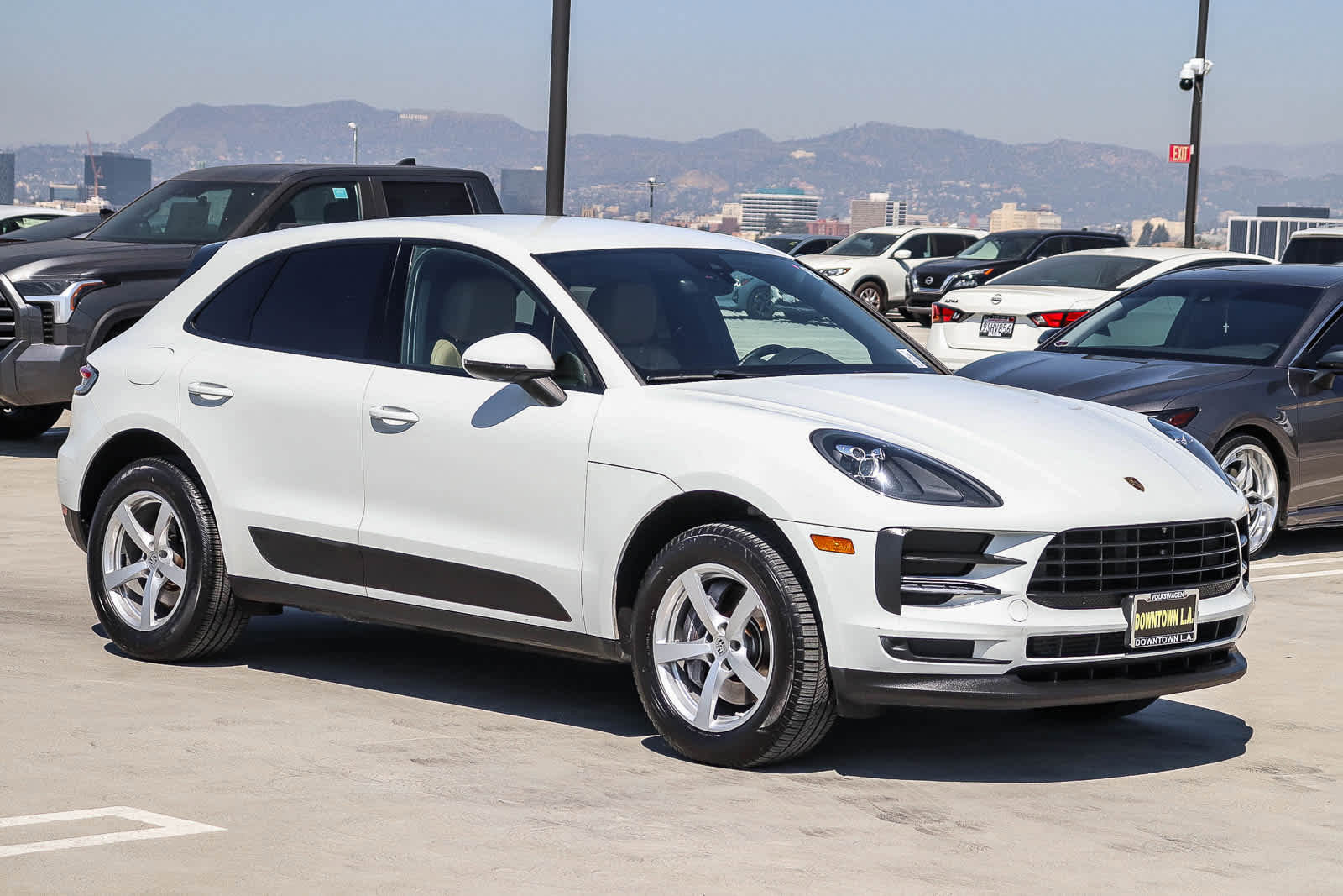 Used 2021 Porsche Macan AWD/4WD image 3