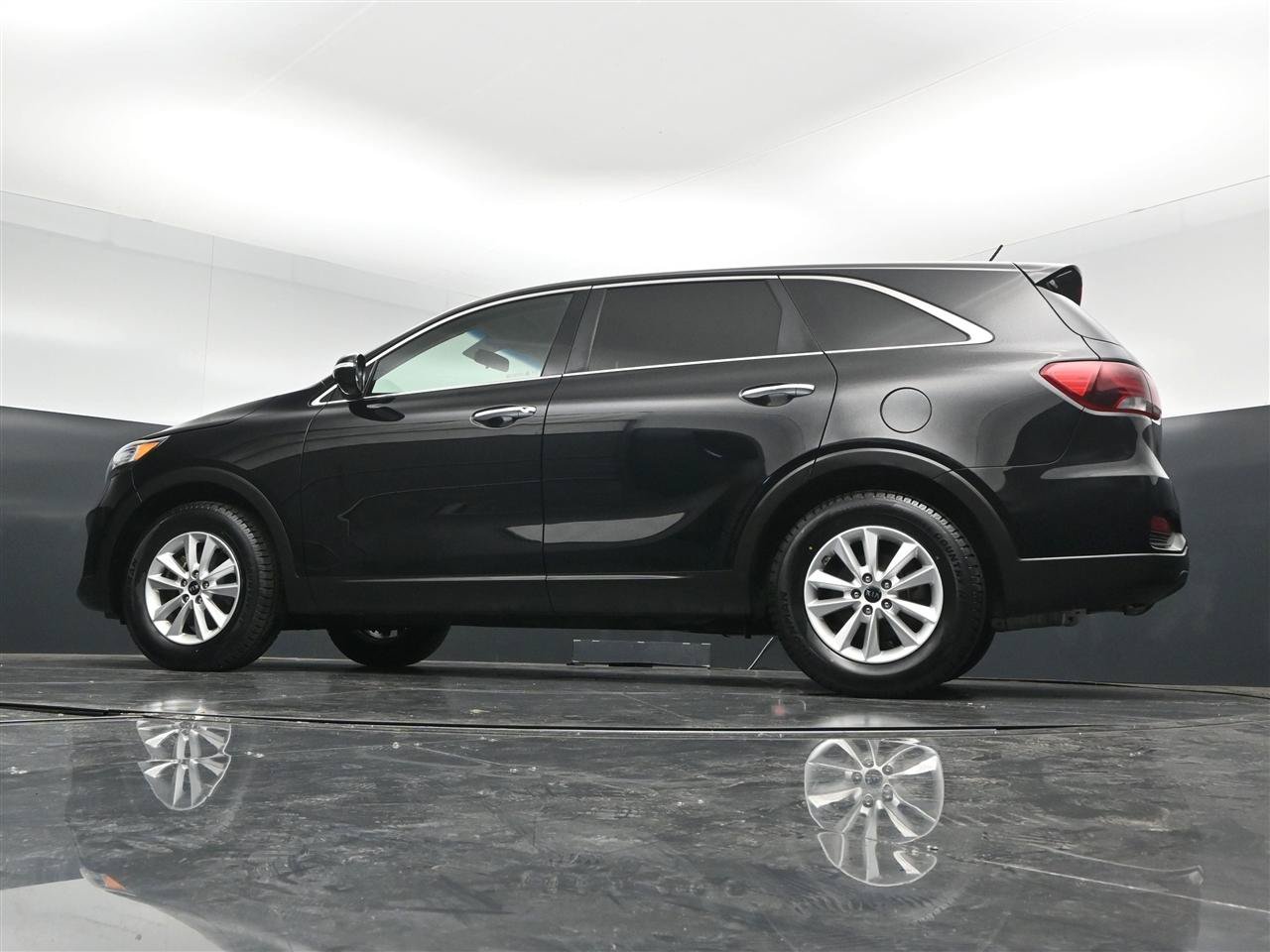 Used 2019 Kia Sorento L FWD image 33