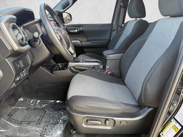 Used 2021 Toyota Tacoma TRD Off-Road w/ Technology Package image 10