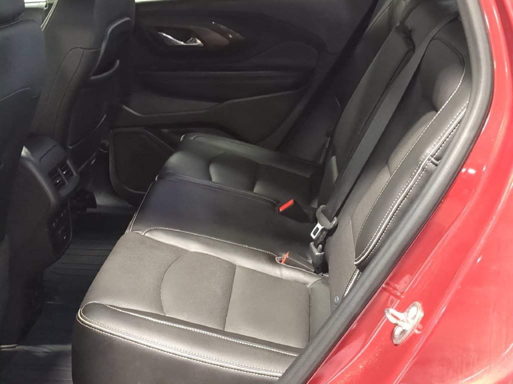 Used 2018 GMC Terrain Denali w/ Comfort Package FWD image 23