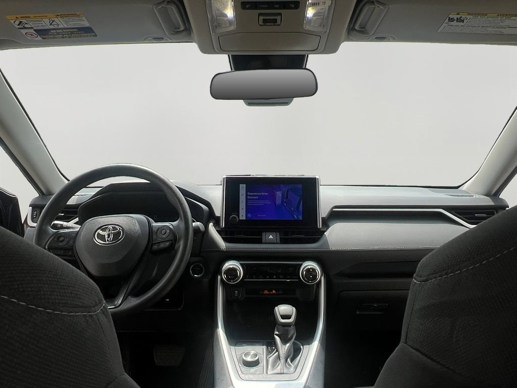 Used 2025 Toyota RAV4 XLE AWD/4WD image 10