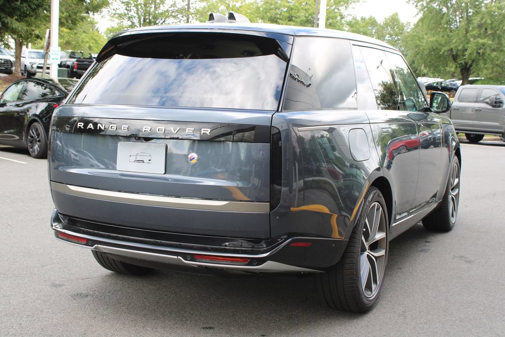New 2026 Land Rover Range Rover SE AWD/4WD image 4