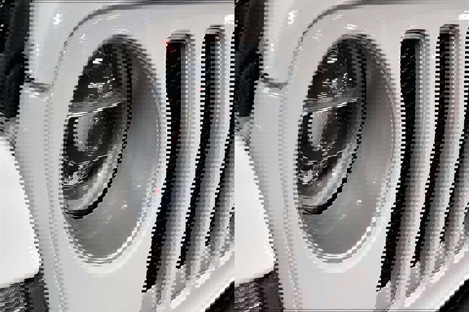 Used 2021 Jeep Wrangler Unlimited Sahara w/ LED Lighting Group image 24