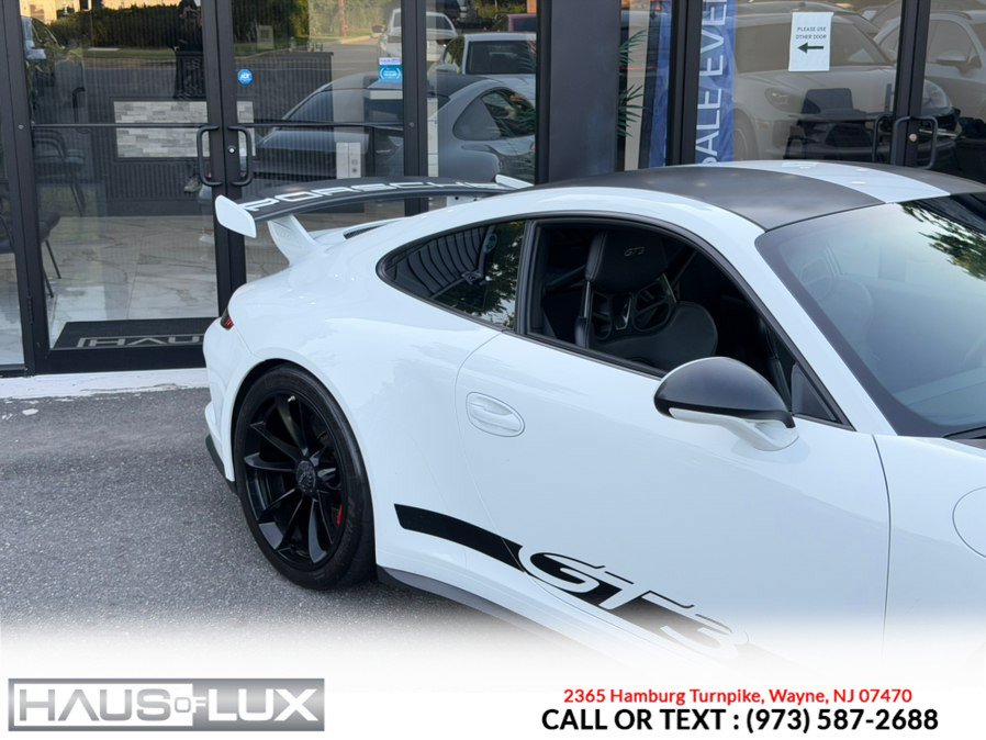 Used 2015 Porsche 911 GT3 RWD image 9