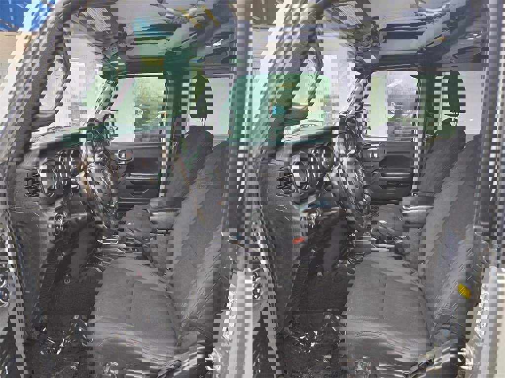 Used 2018 Jeep Wrangler Sport w/ Quick Order Package 23S image 12