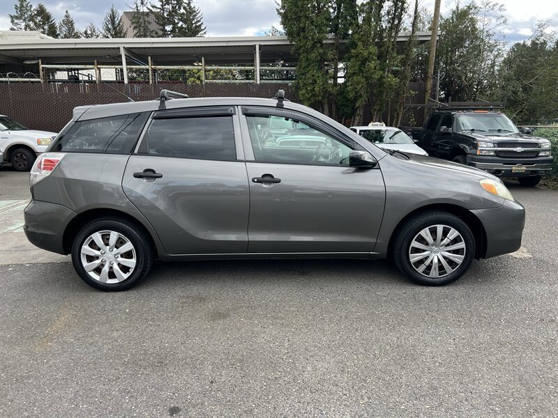 Used 2006 Toyota Matrix FWD image 6