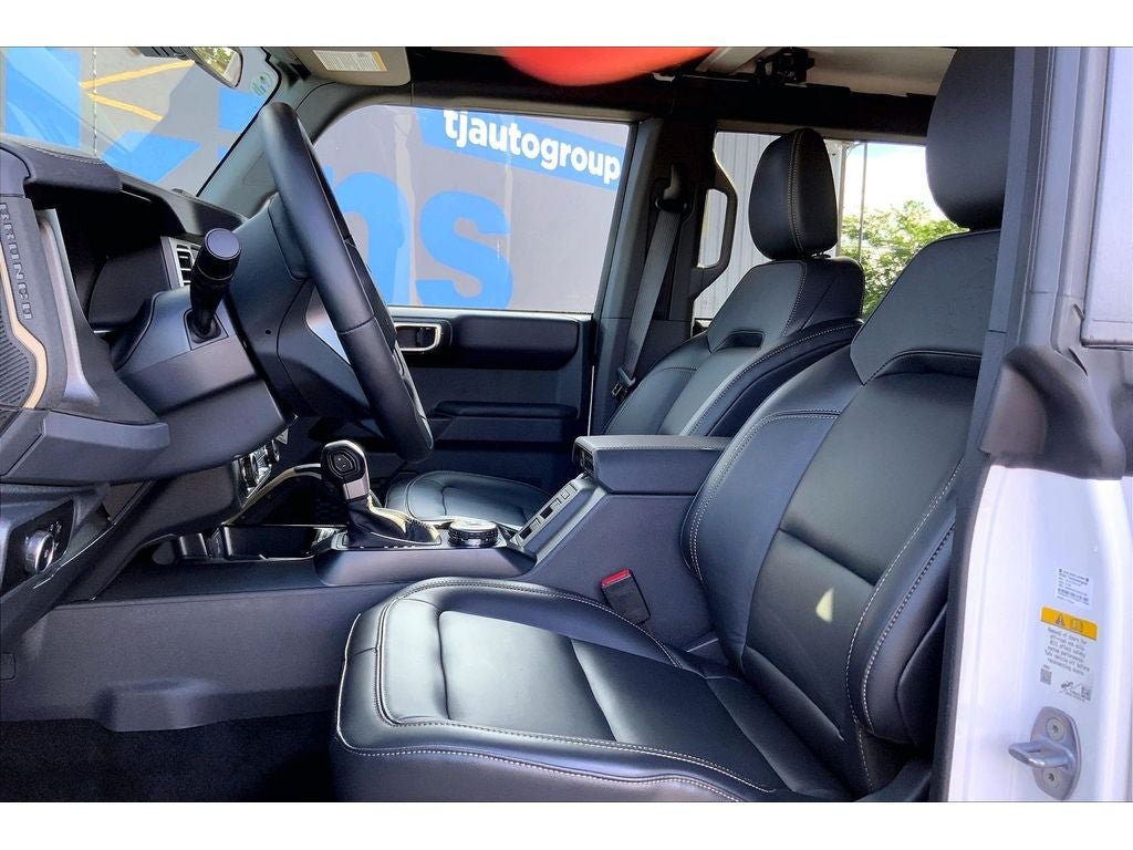 New 2025 Ford Bronco Badlands w/ Sasquatch Package AWD/4WD image 10