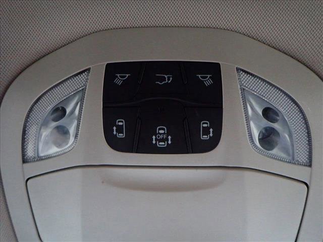 Used 2022 Chrysler Pacifica Touring-L image 24