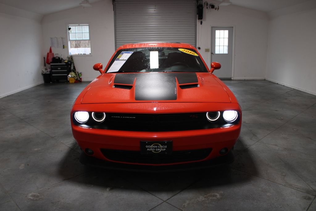 Used 2016 Dodge Challenger R/T Scat Pack w/ Leather Interior Group image 43