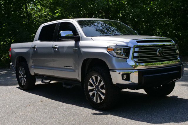 Used 2020 Toyota Tundra Limited w/ Limited Premium Package AWD/4WD image 4